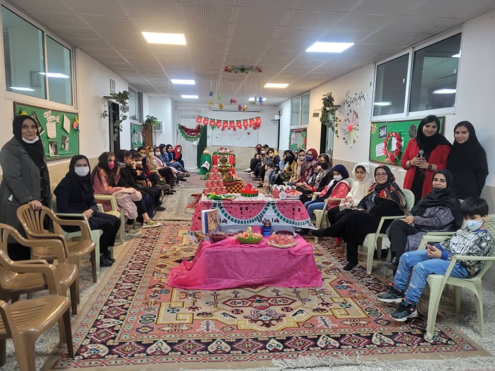 دبیرستان صالحین